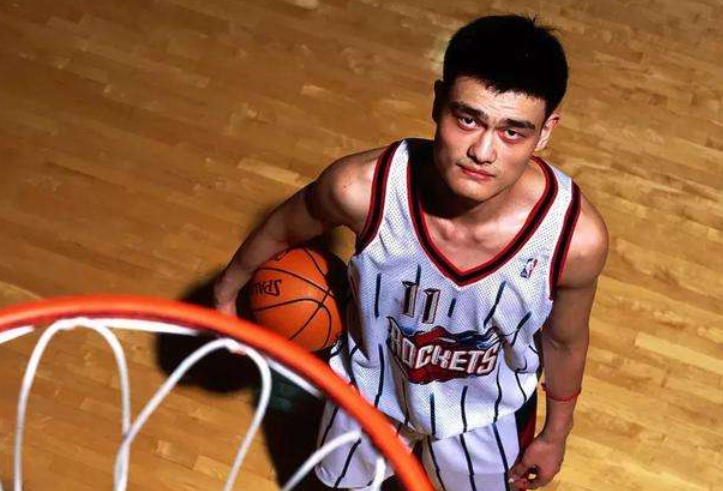 阵容重组