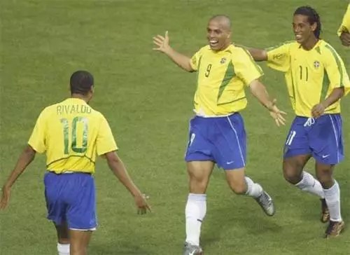 上半场结束 上半场结束