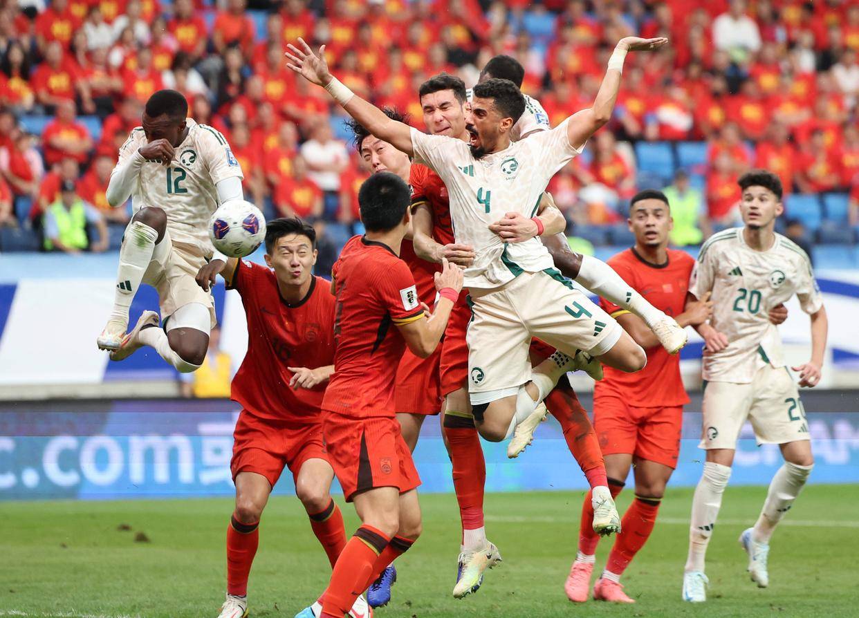 交媒体的发 交媒体的发