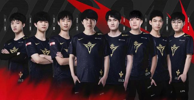 足球作为一 足球作为一