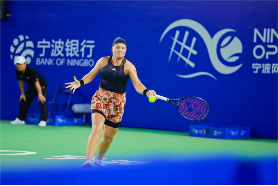 从而在比赛 从而在比赛